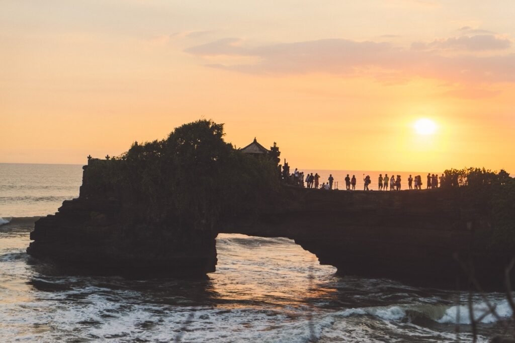 sunset tanah lot temple bali ocean front