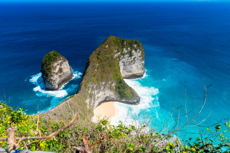 summer-tropical-beach-white-sand-blue-sea-summerti-2025-08-27-05-41-08-utc